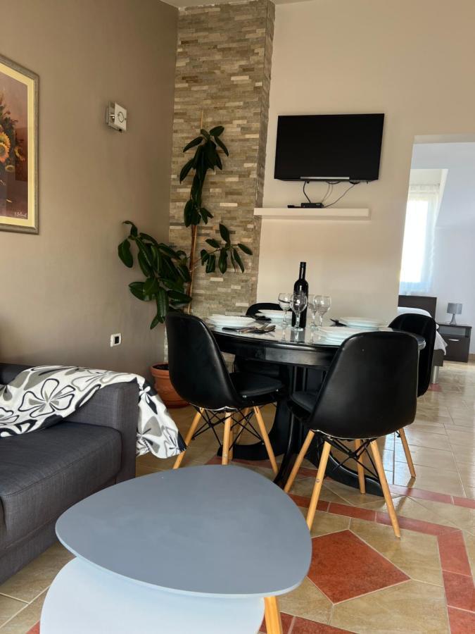 Apartmani M&L 메덜린 외부 사진