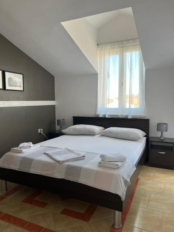 Apartmani M&L 메덜린 외부 사진