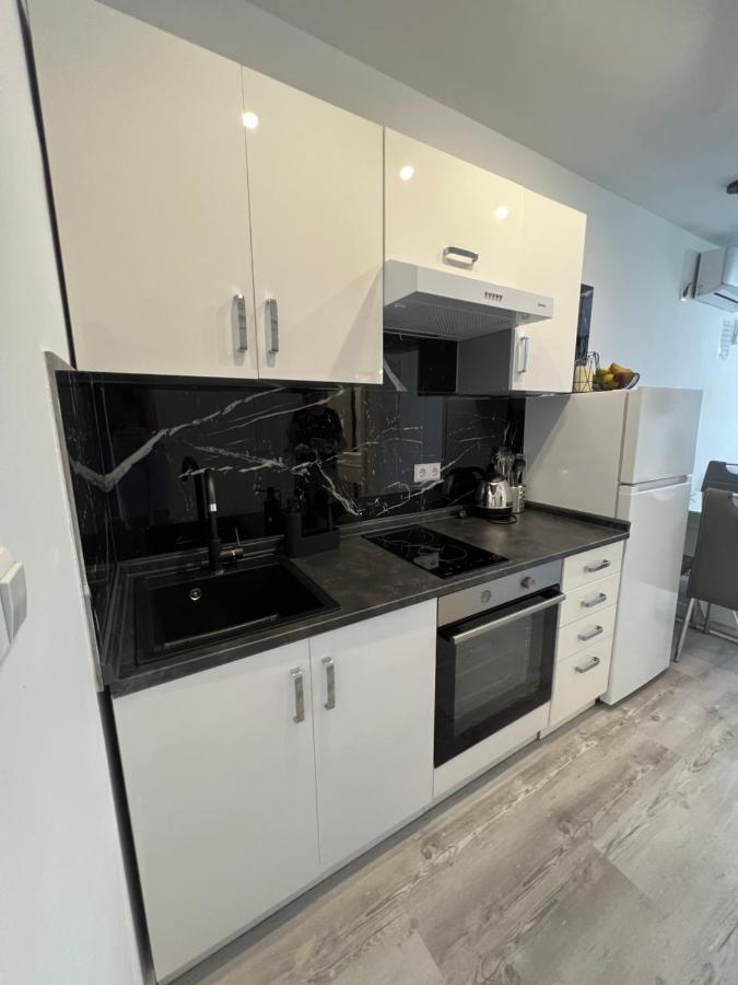 Apartmani M&L 메덜린 외부 사진