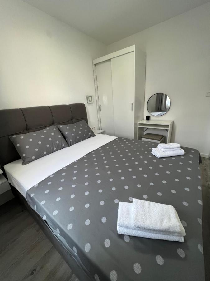 Apartmani M&L 메덜린 외부 사진