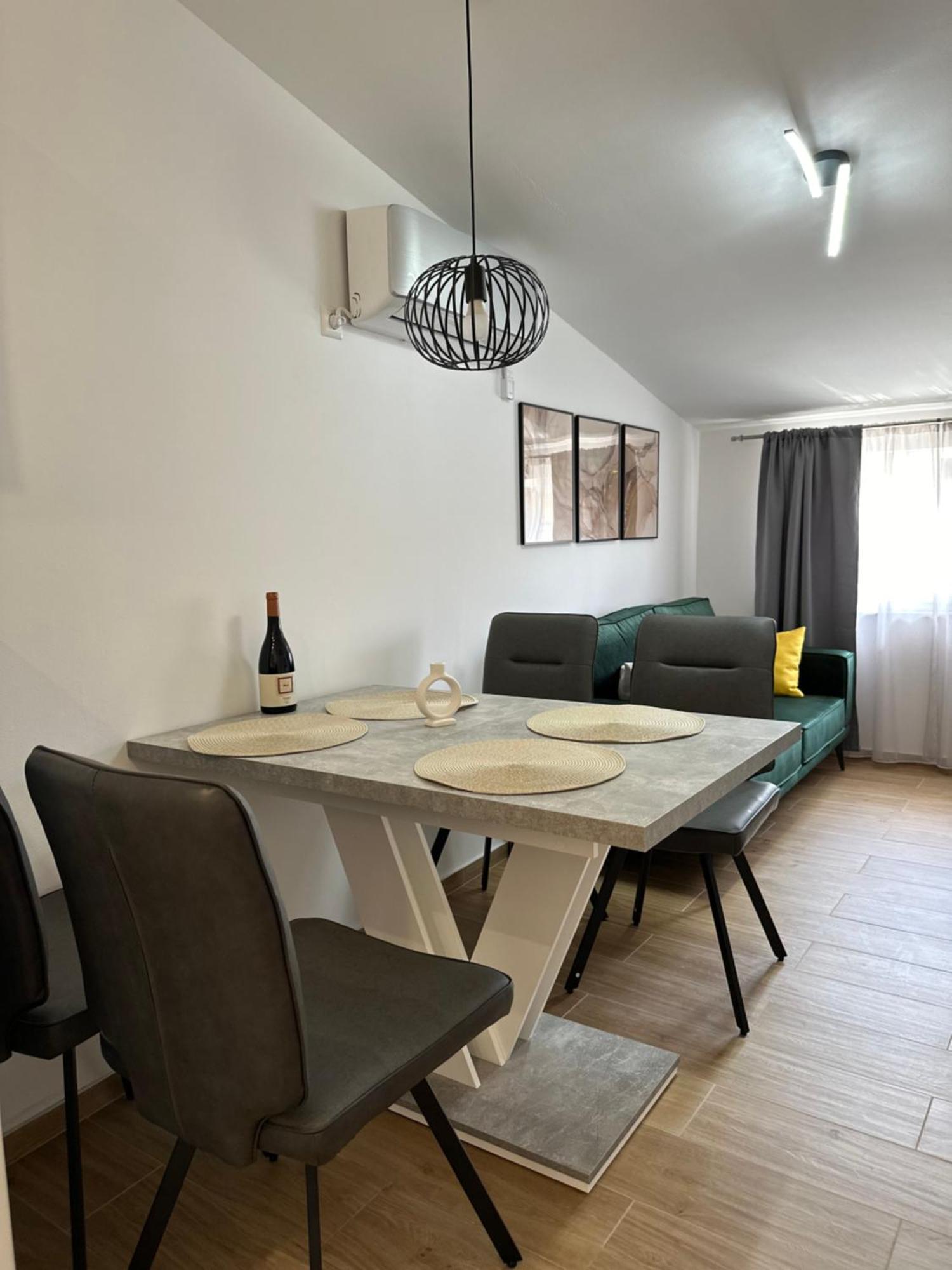 Apartmani M&L 메덜린 외부 사진